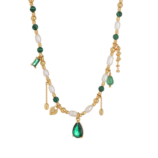 Élégance Jardin: Old Money Style Necklace with Natural Stones, Freshwater Pearls & Green Zircon
